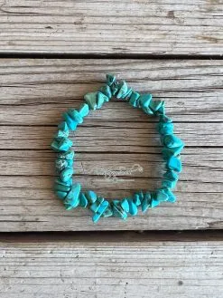 Zad Tumbled Turquoise Chip Bracelet
