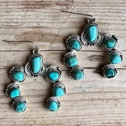 Isac Trading Naja Pendant Earrings