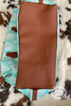 Sterling Kreek To The Canyon XL Tote -Clothing Women's Clothing/Brgs sales store image 7014c853 50e9 4c3f 98c1 8ef32a5bb4b0