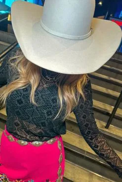 2 Fly Co. Fancy Find Top