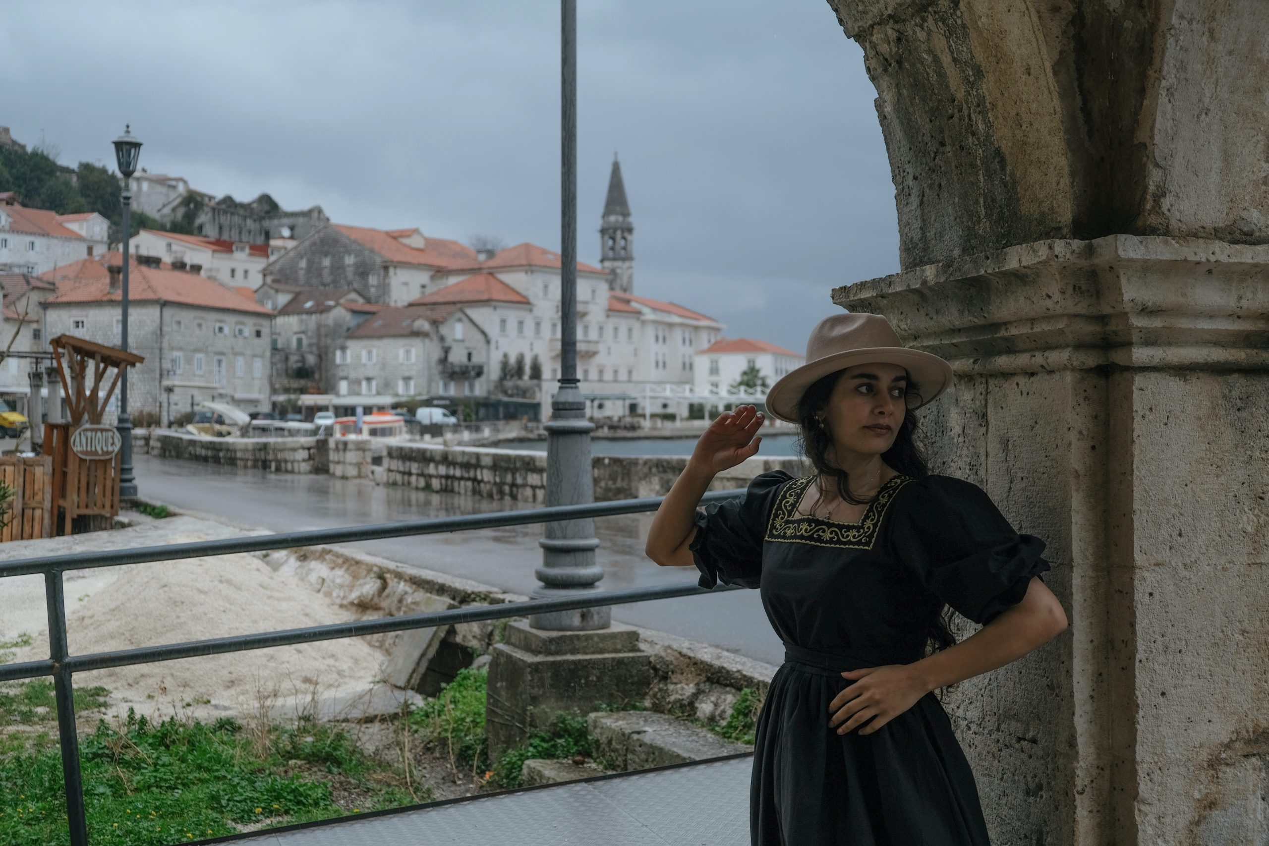 Clothing Women's Clothing/Brgs sales store -Clothing Women's Clothing/Brgs sales store pexels azra tuba demir 16523757 scaled